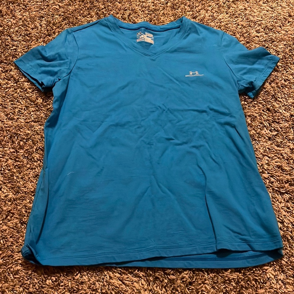 girls blue tshirt